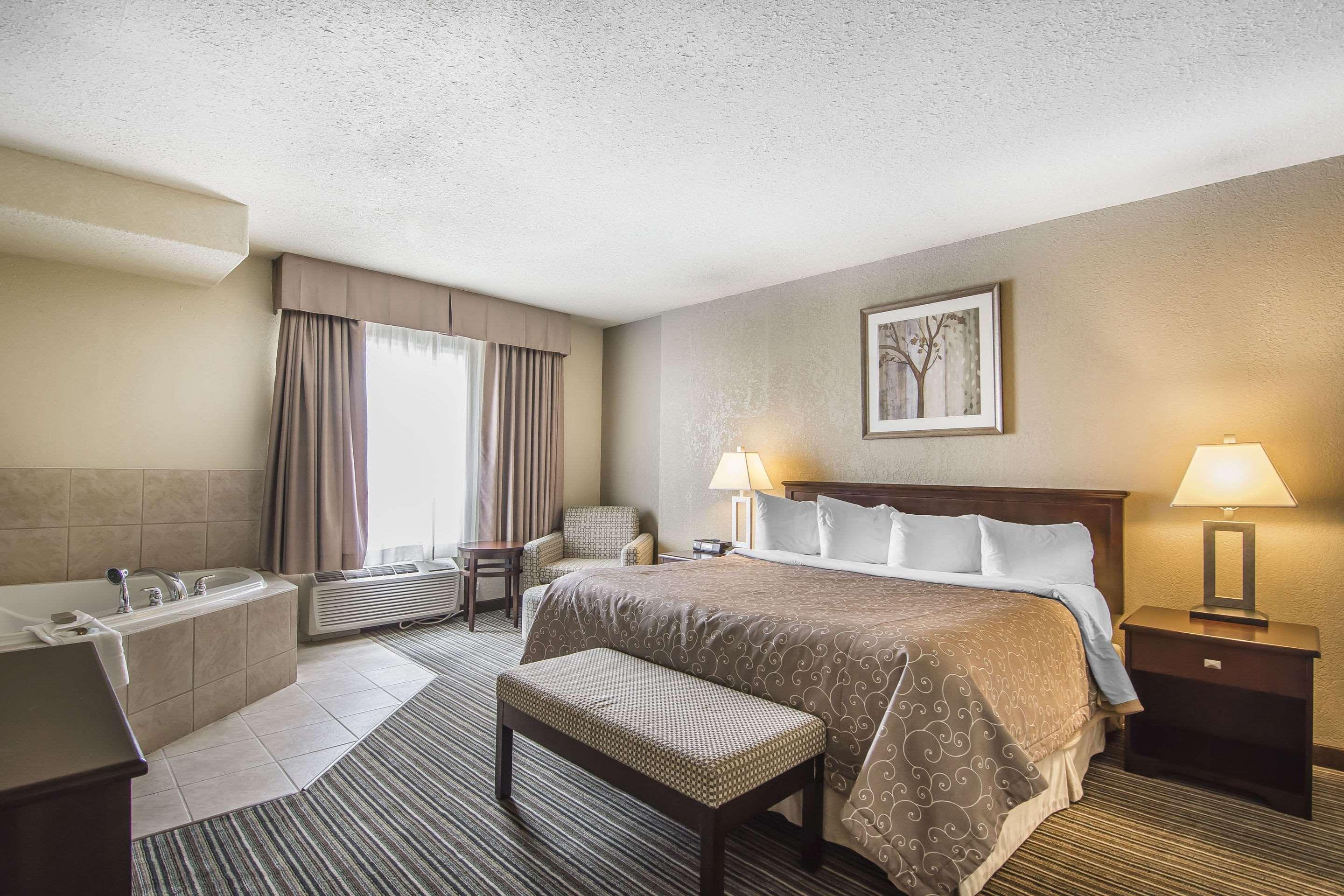 Quality Inn & Suites Yorkton Exteriér fotografie