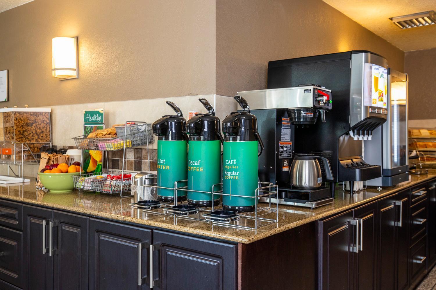 Quality Inn & Suites Yorkton Exteriér fotografie
