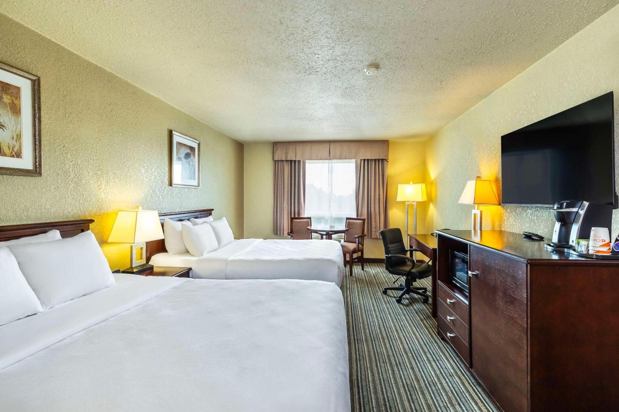 Quality Inn & Suites Yorkton Exteriér fotografie